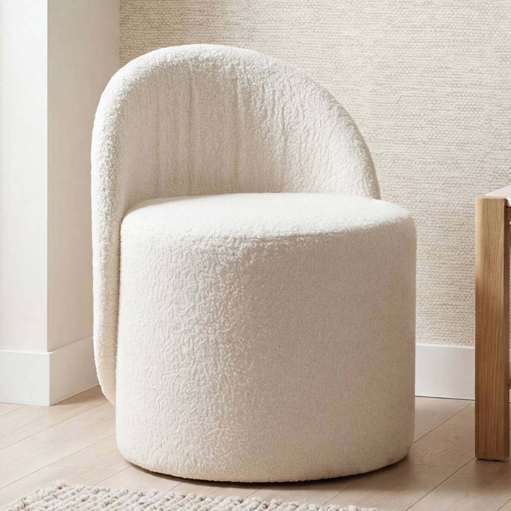Designhocker in Cremeweiß Plüschbezug - Fanossy