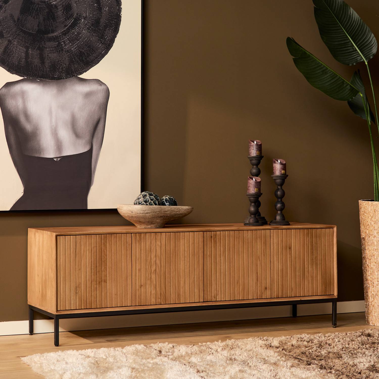 Naturholz TV-Sideboard für das Wohnzimmer mit strukturierter Rillenfront – Kojas