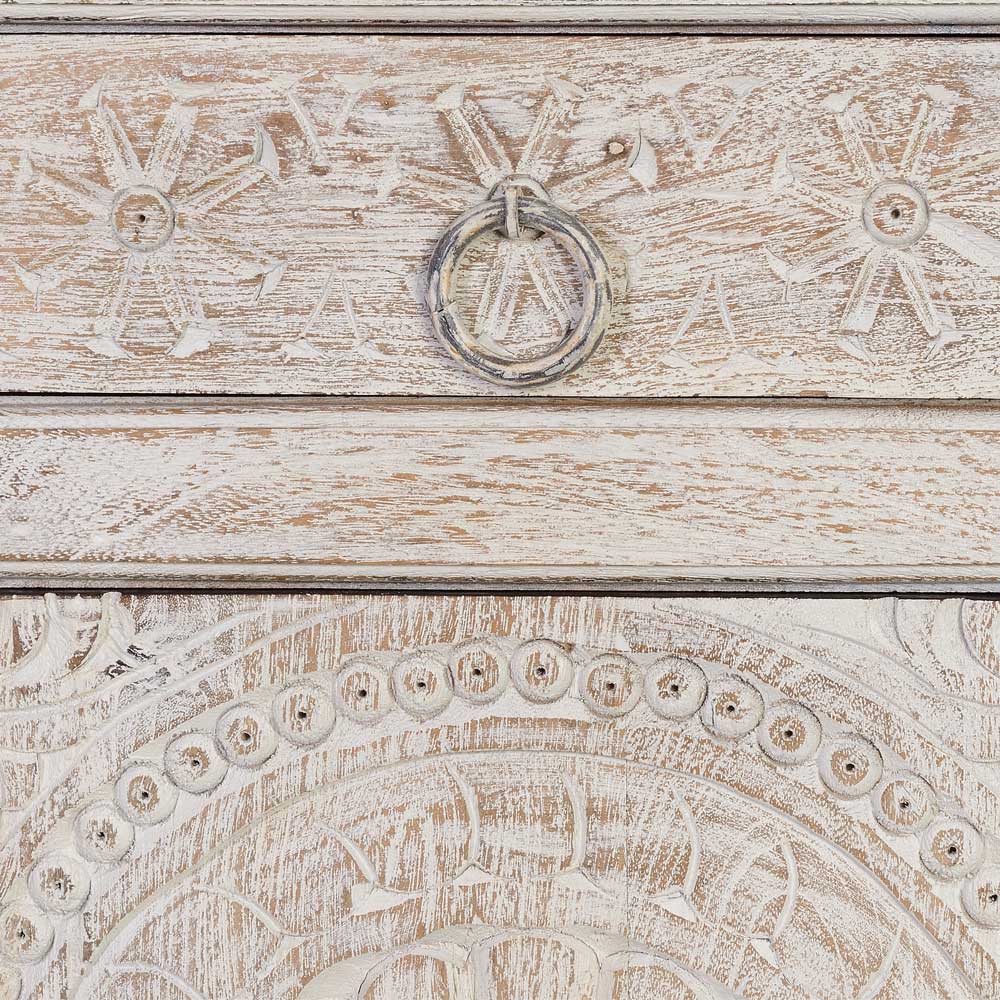 White Wash Sideboard mit Ornament Schnitzereien - Rusula