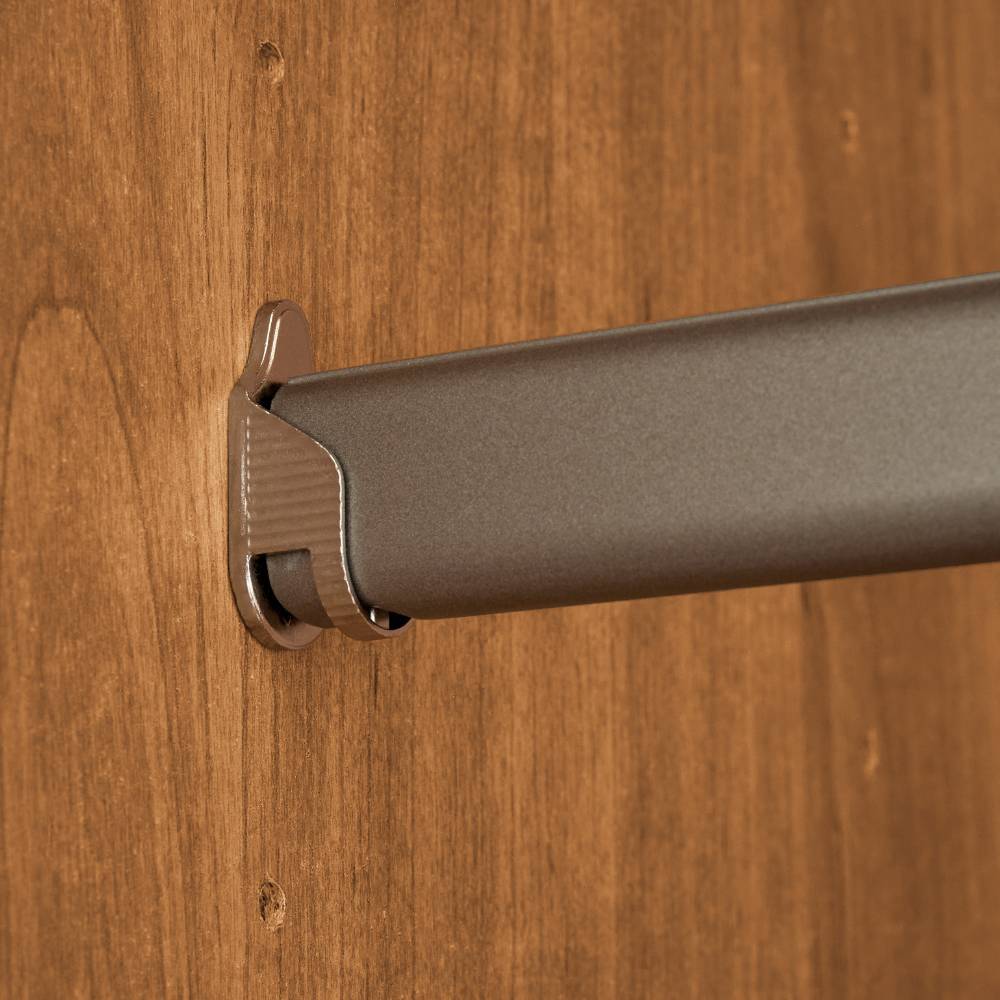 Teilmassiver Schrank mit sieben Türen - Hung