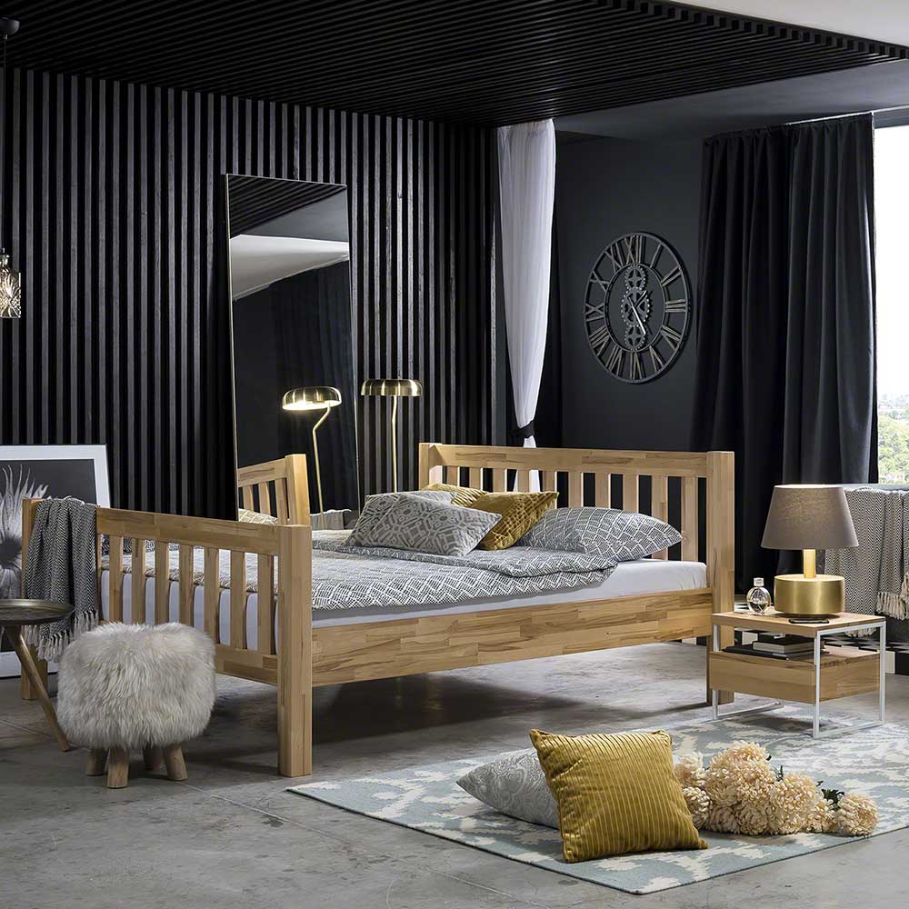 Einzelbett aus Kernbuche Massivholz mit Nachttisch Luciane