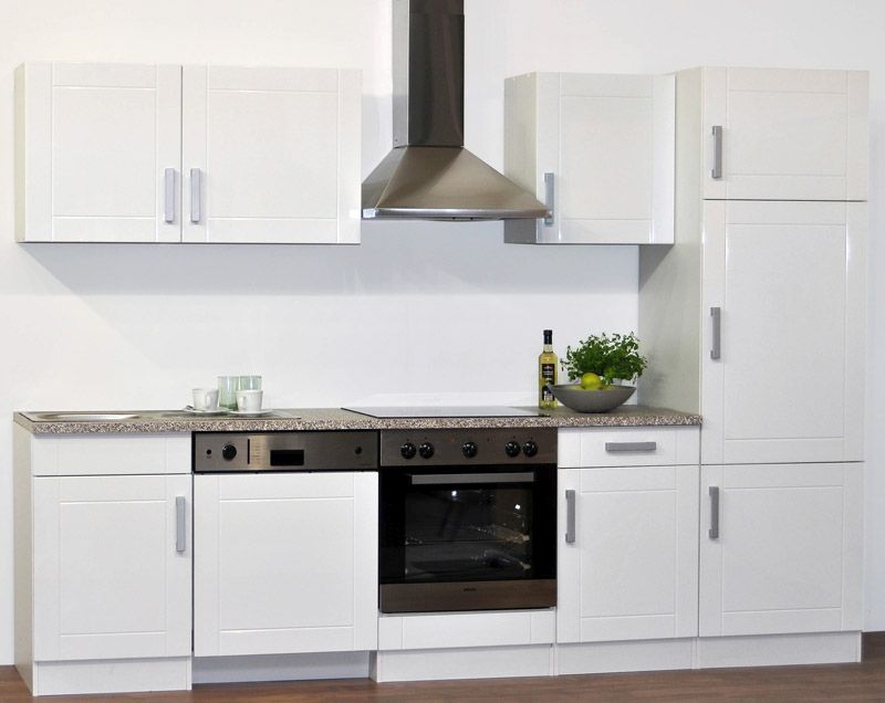 Küchen-Zeile Weiß ohne Elektrogeräte Peggy