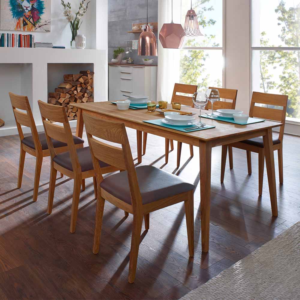 Wildeiche Sitzgruppe sechs Stühlen Holz massiv und Kunstleder braun Likes
