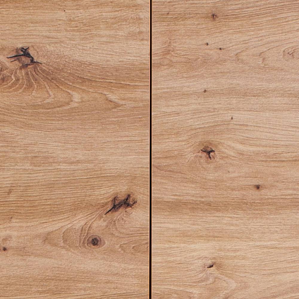 Holzoptik der beiden Badschranktüren mit natürlicher Maserung und Astlöchern – Plicardo