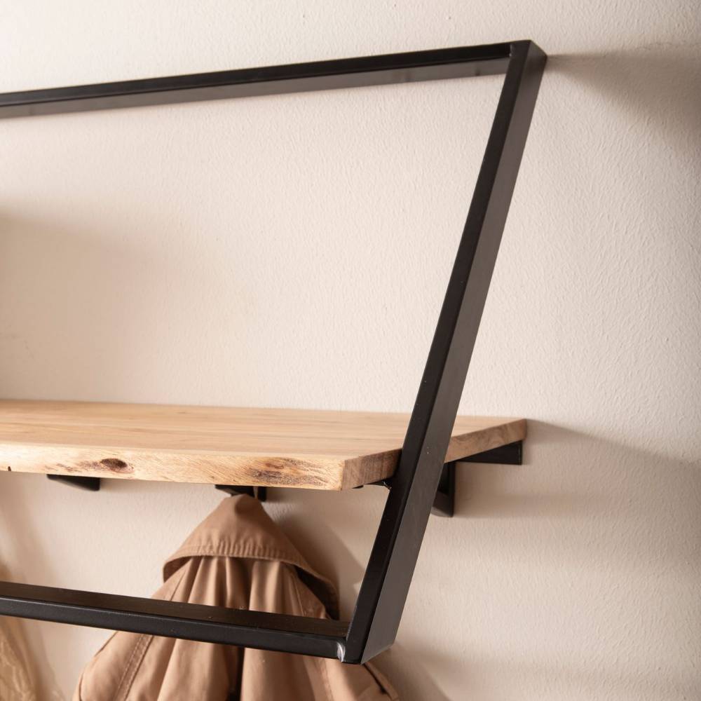 Akazienholz Wandgarderobe mit Baumkante und schwarzem Metallrahmen im Industrial Design Zirco