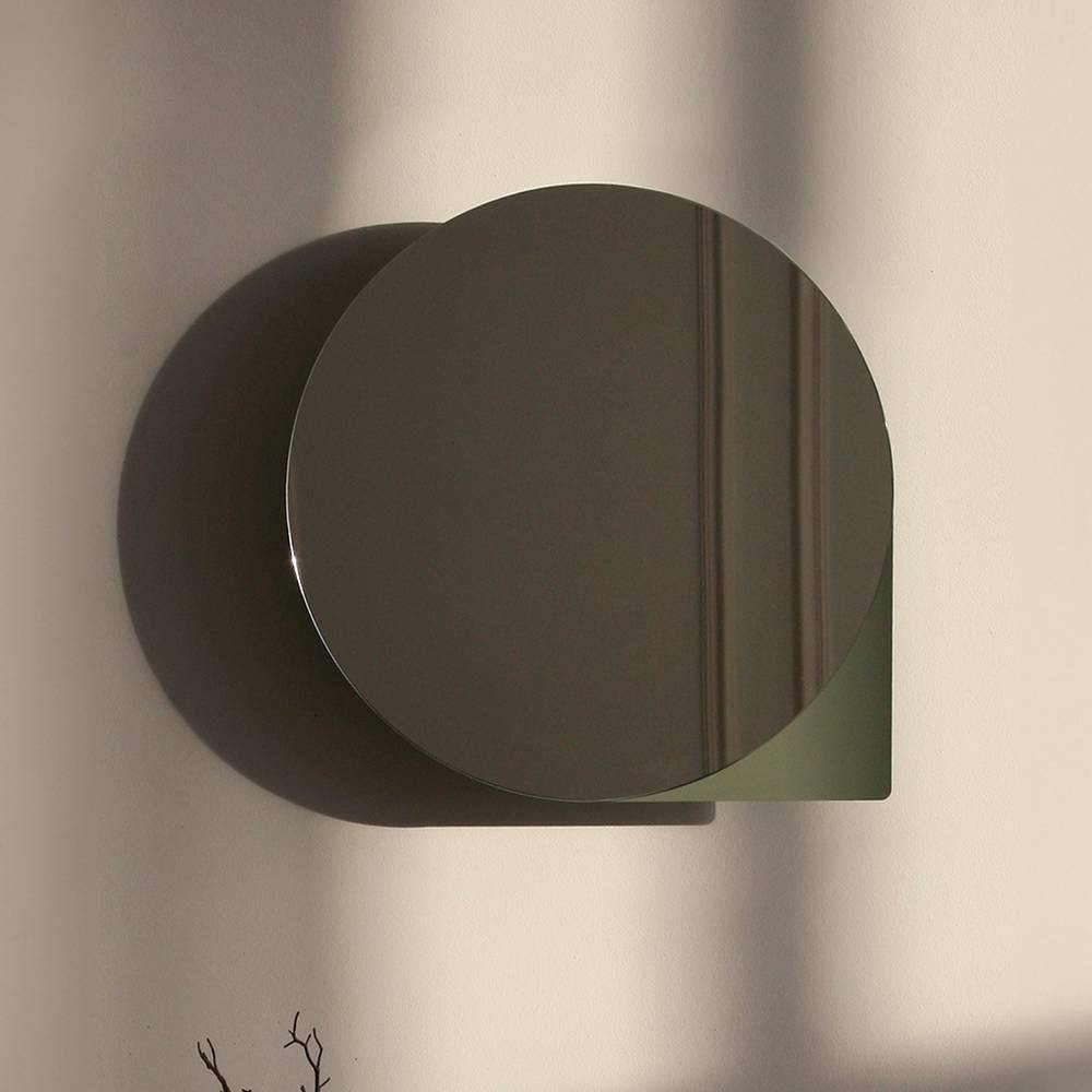 Kleiner Hängeschrank mit Spiegelglas Tür - Briana