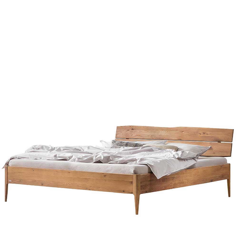Wildeiche Bett mit Naturkante am Kopfteil - Bucket