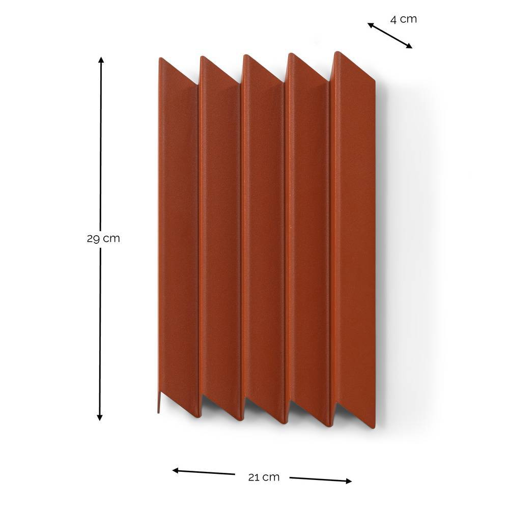 Design-Metallgarderobe in Rotbraun - Marie