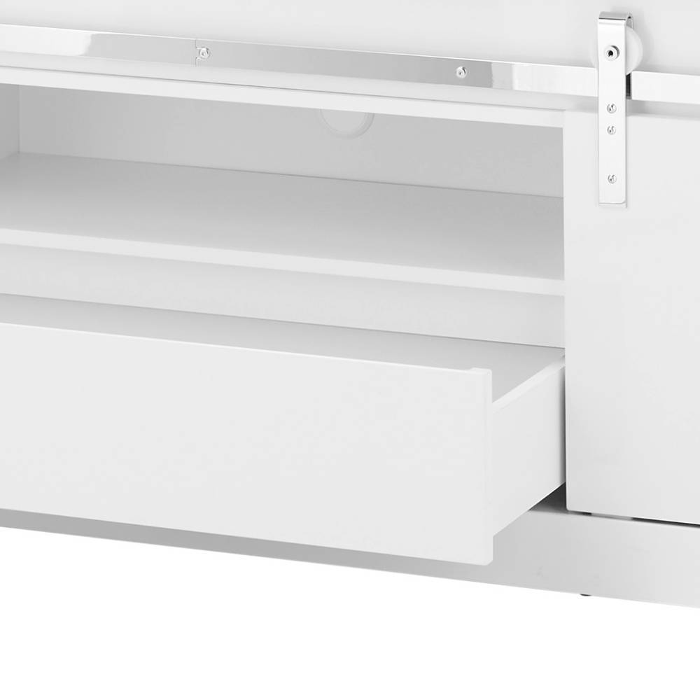 Mittleres offenes Fach und teilweise ausgezogene Schublade des weißen TV Boards – Memphys