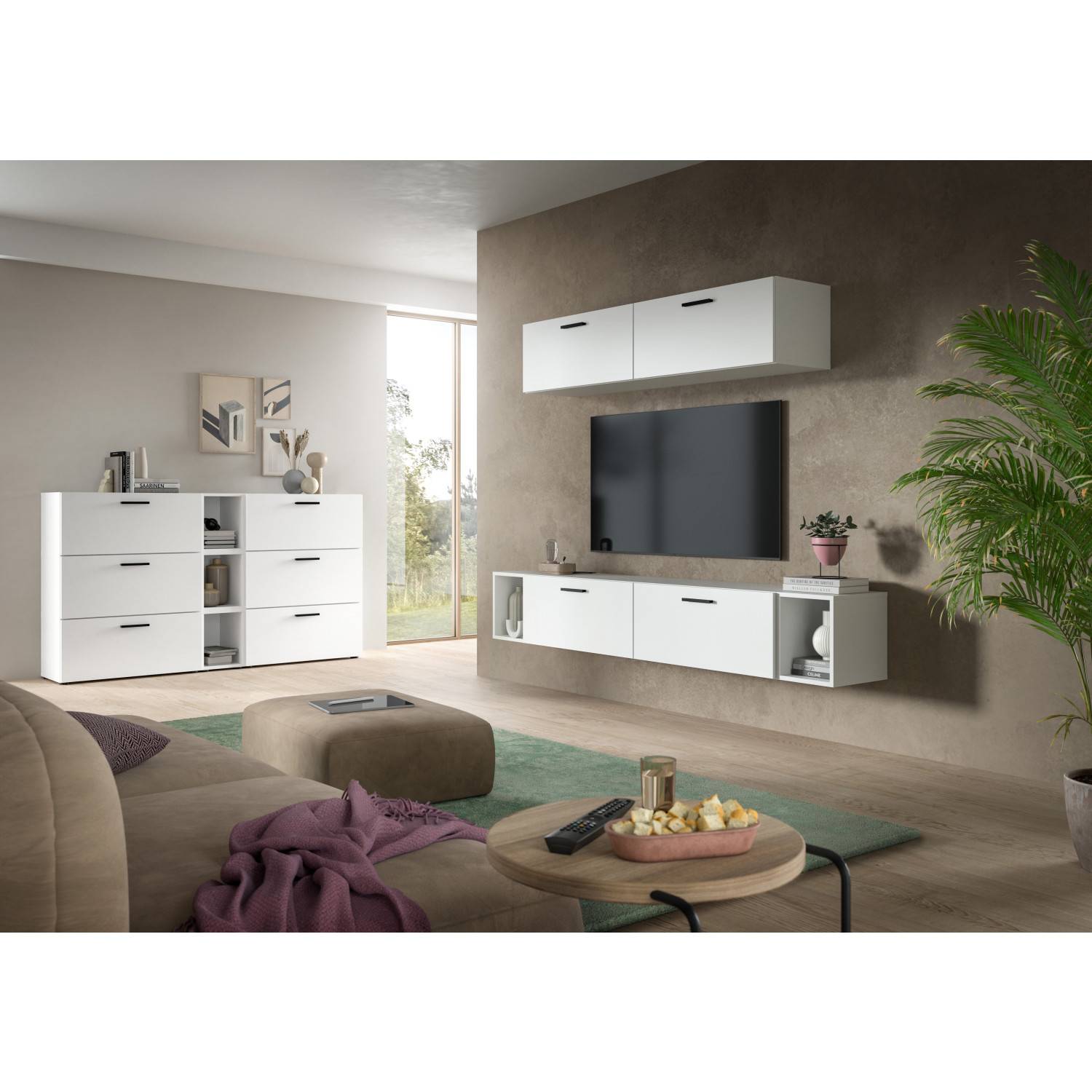 Moderne weiße Wohnwand mit TV und passendem Sideboard im geräumigen Wohnzimmer – Actionsa