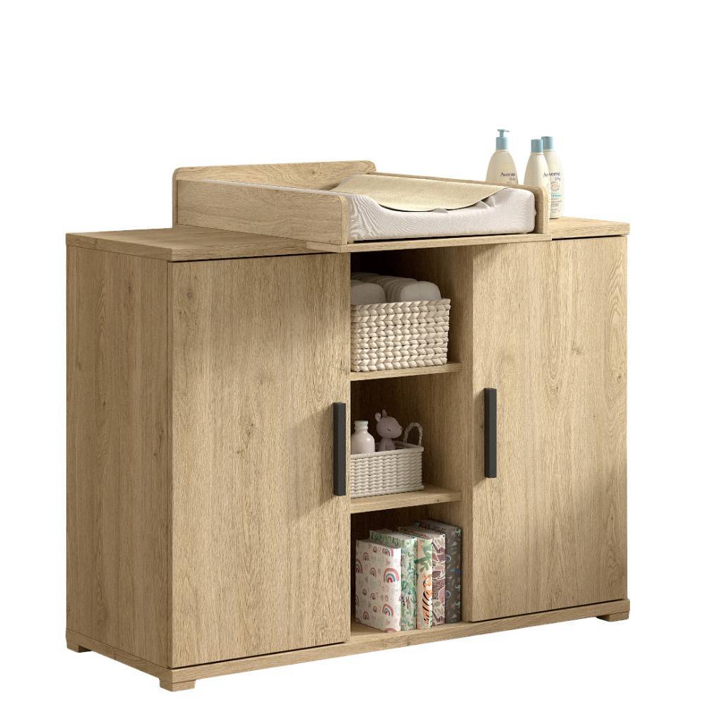 Kommode mit Wickelaufsatz und offenen Fächern in heller Eiche Holzoptik für das Babyzimmer – Choice