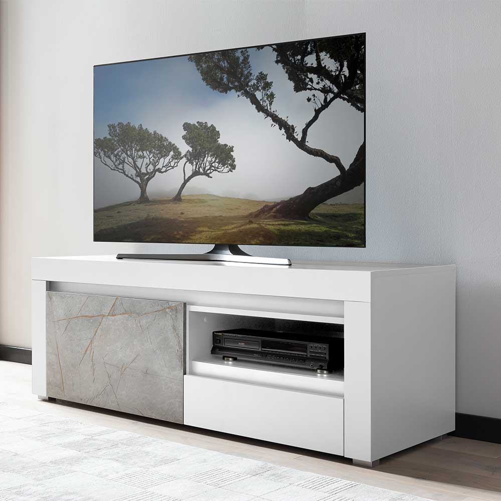 Modernes TV Board mit 140 cm Breite - Volicra