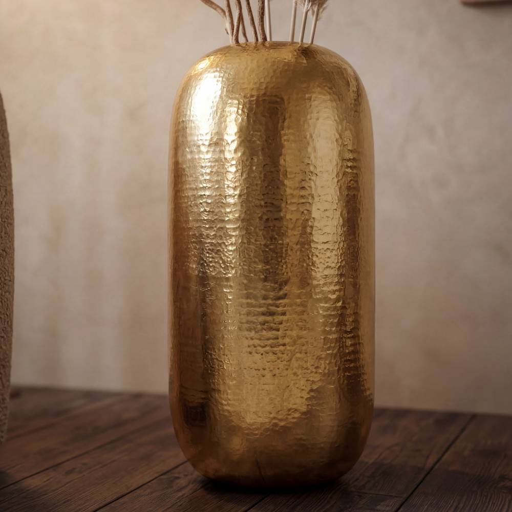 Goldene Bodenvase mit Hammerschlag Struktur - Merusha