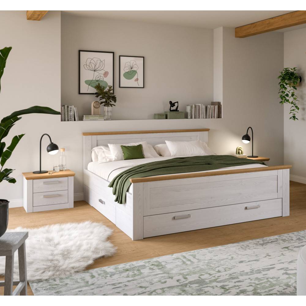 Elegantes weißes Bett mit Eichenholz-Details und grüner Tagesdecke im Schlafzimmer – Fusaro