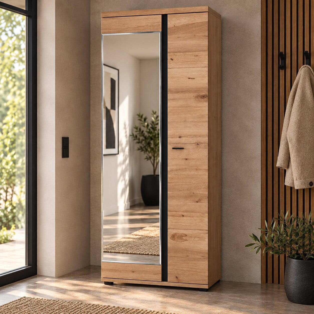 Teilmassiver Flurschrank mit Spiegel - Latenda