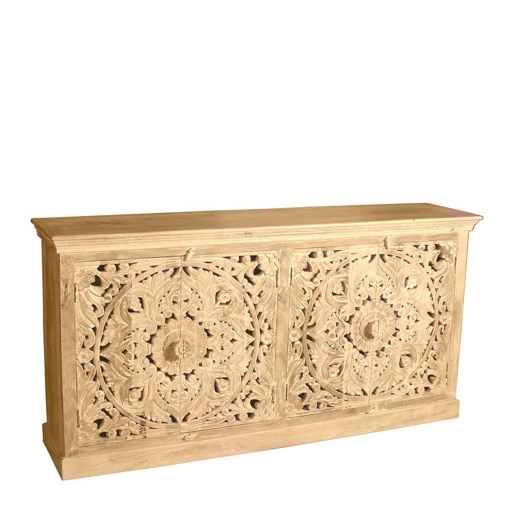 Helles 4-türiges Wohnzimmer-Sideboard mit aufwendigen Schnitzereien und geschlossenen Türen – Runiasa
