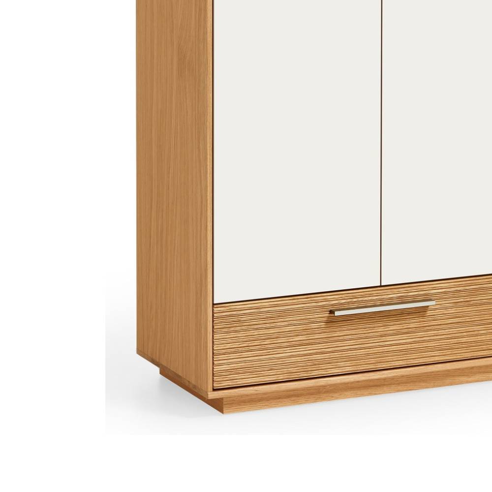 Weißer Flurschrank mit Schublade in Eiche Bianco und silbernem Griff – Didesco