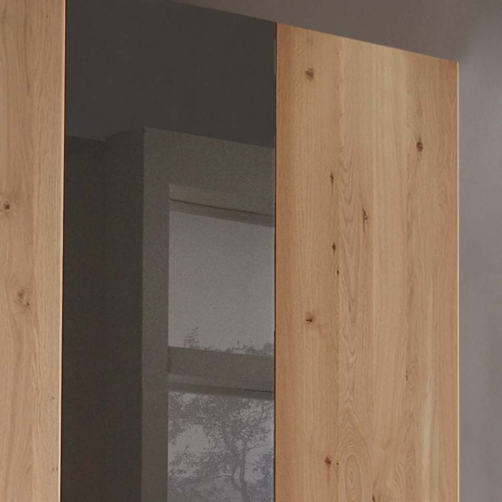 Schlafzimmer-Kleiderschrank mit drei Türen - Vutonia