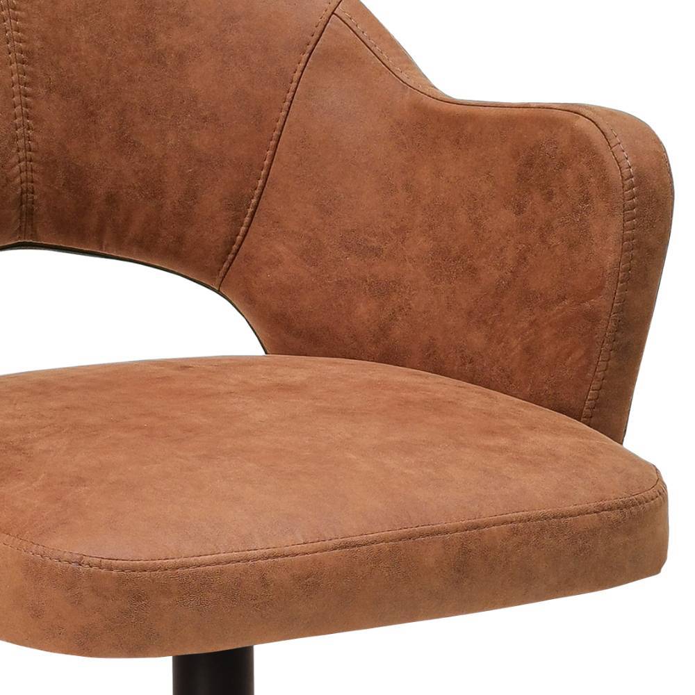 Bequeme Sitzfläche und ergonomische Rückenlehne des Design Tischsessels in Cognac Braun – Maroko