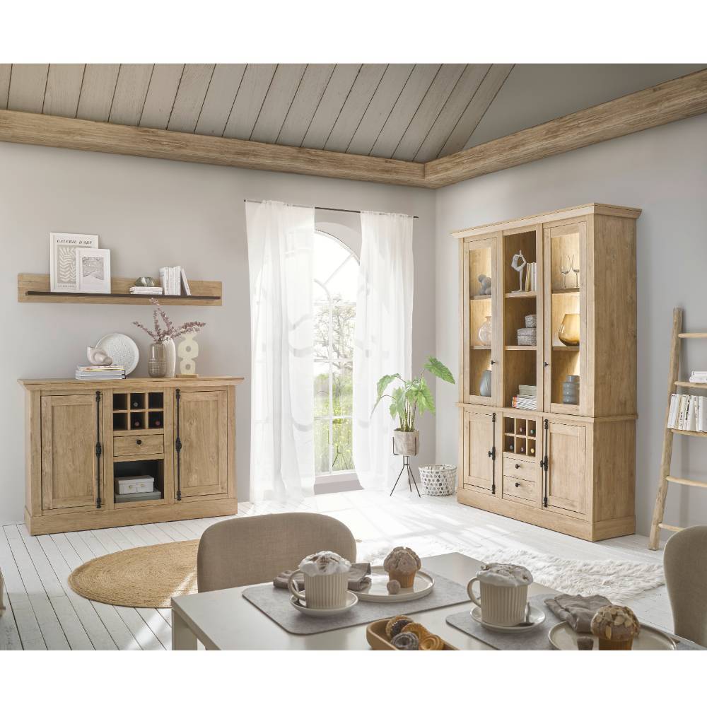 Landhaus-Schrank in Eiche Gold - Hengas
