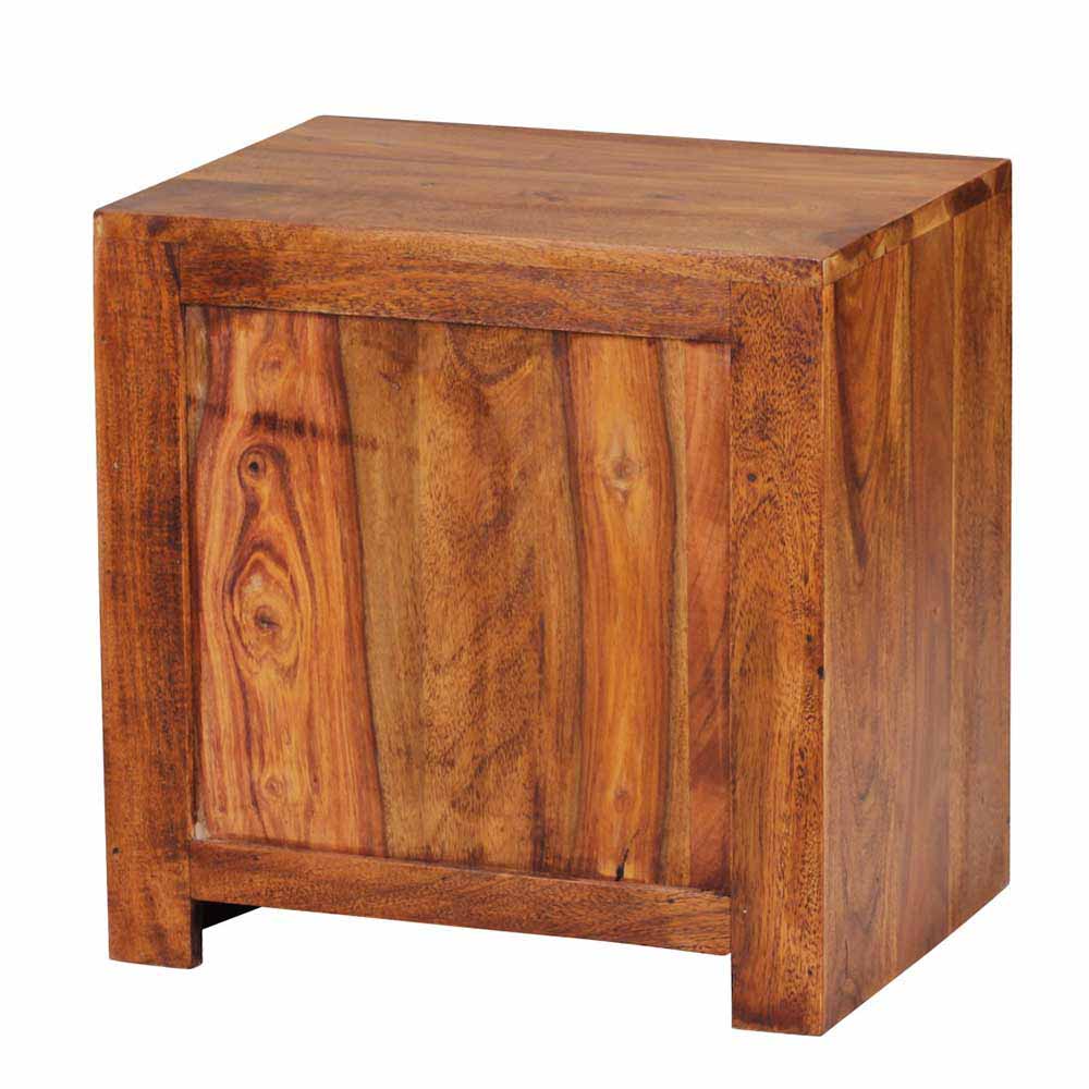 Markanter Nachttisch Hoslo aus Holz massiv