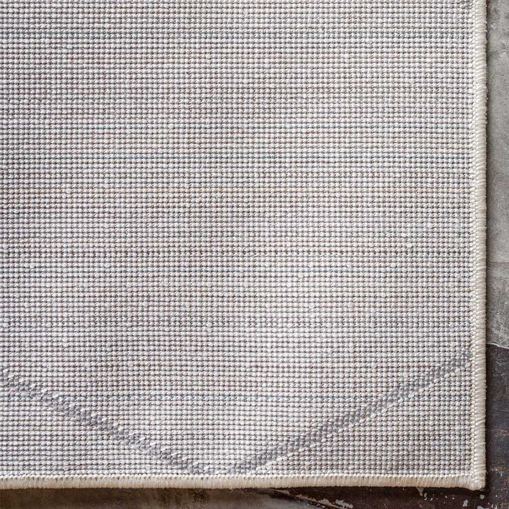Heller Teppich mit geometrischem Muster - Blanco