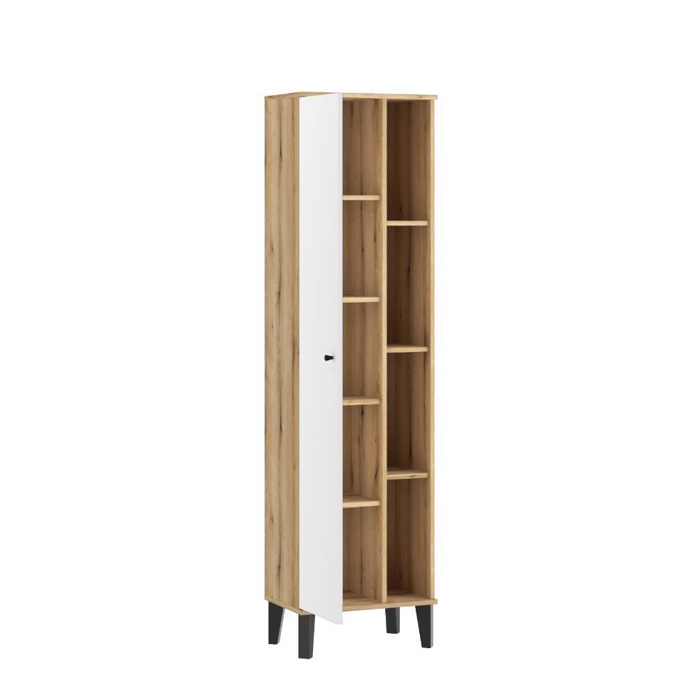 Geöffneter Hochschrank mit Blick auf die inneren Regalböden und die weiße Schranktür – Naviron