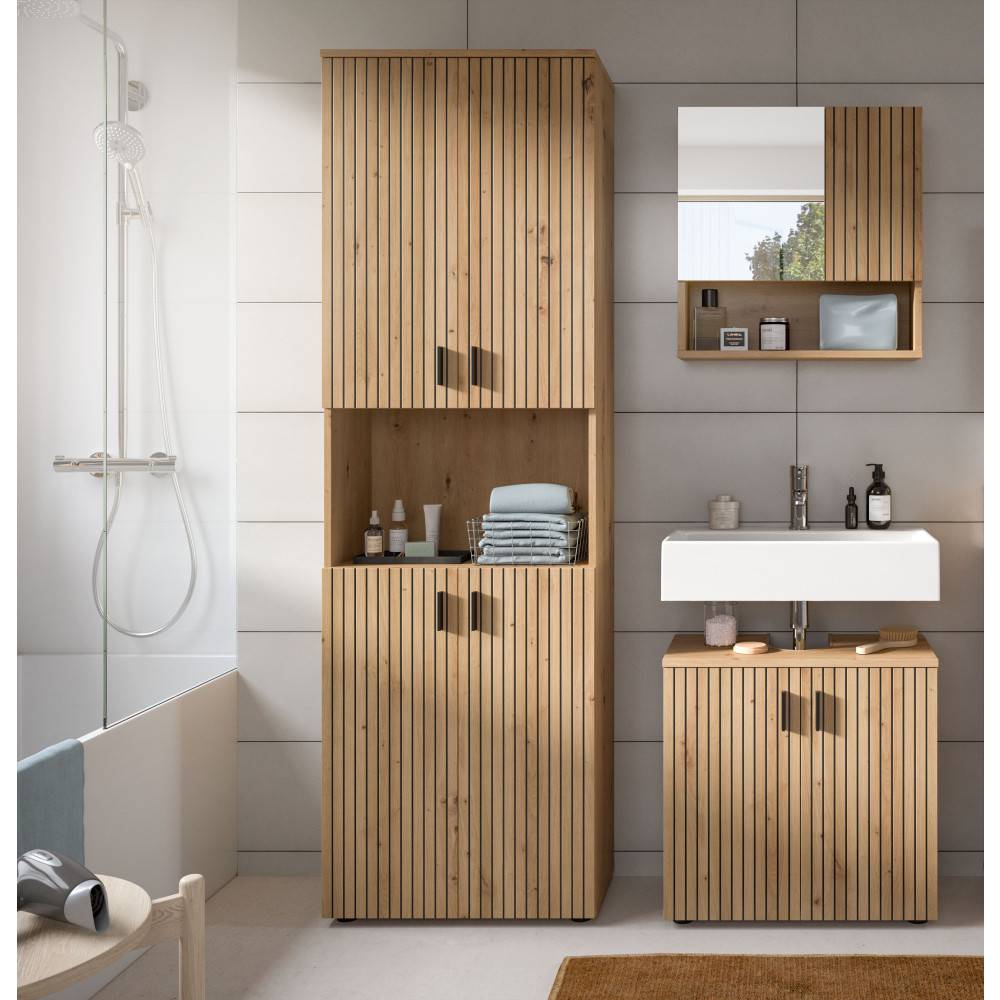 Badezimmermöbel Set mit geriffelten Eichenholzfronten, Hochschrank, Spiegelschrank und Waschtischunterschrank – Janny