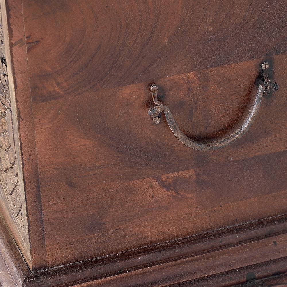 Design Truhe im orientalischen Stil - Sharkona
