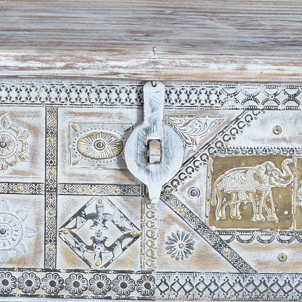 Massivholz Truhe im Orient Style - Varrion