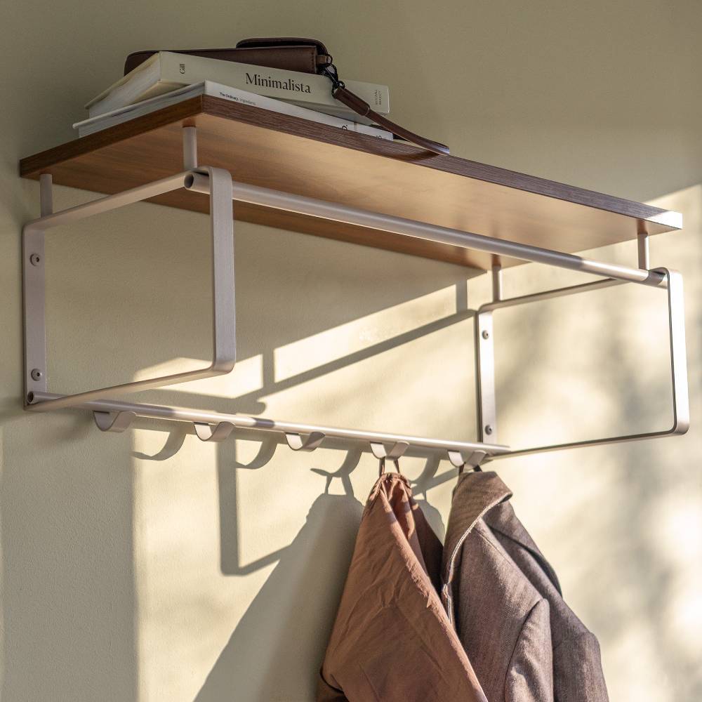 Flurgarderobe in Walnussfarben und Taupe - Cestrina