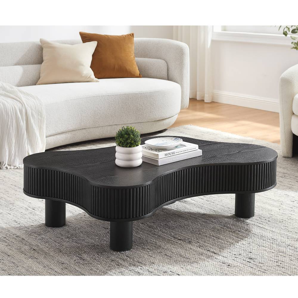 Niedriger Design-Couchtisch in Schwarz - Hiloria